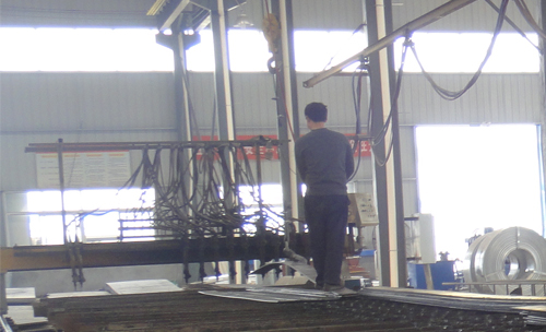 ���^ֱ�l�и�C(j��)